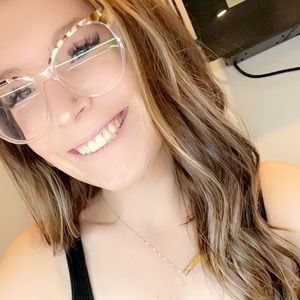 Meet your Posher, Katelynn